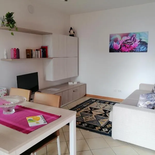 Casa Vacanza IL CICLAMINO, hotel a Borno