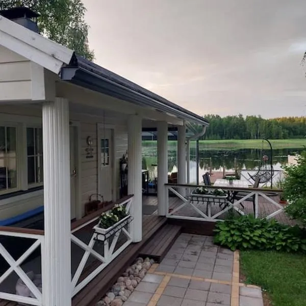 Arolahti Suite ( Rapojärvi ), hotell i Kannuskoski