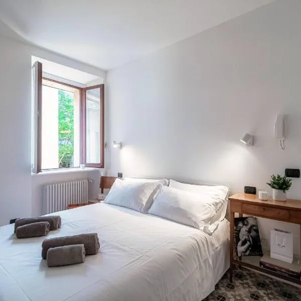 Cesare 22 - The House Of Travelers, hotel in Como