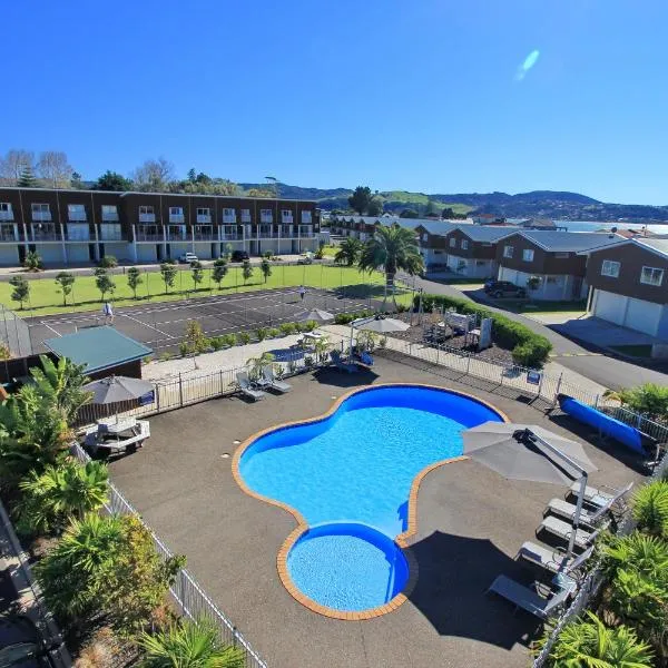 Oceans Resort Whitianga, hotel in Opito Bay