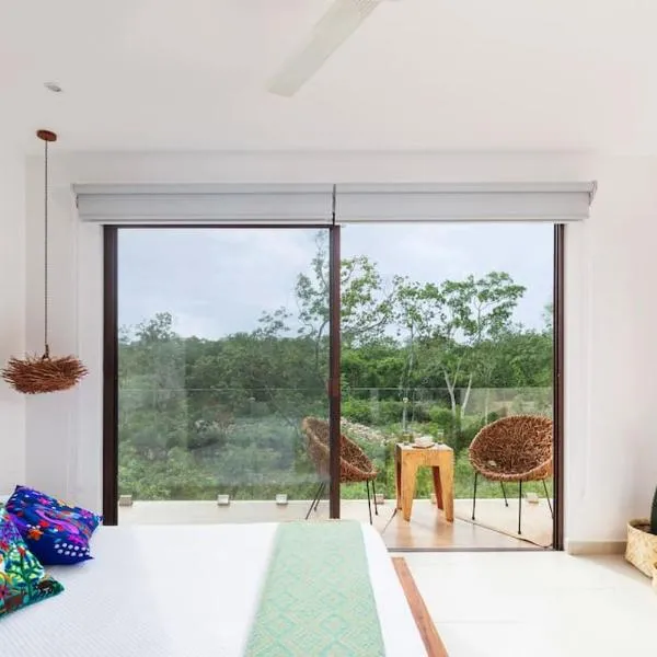 ZAAZIL, JUNGLE VIEW & GREAT POOL 100MB FIBER WIFI!, hôtel à Tulum