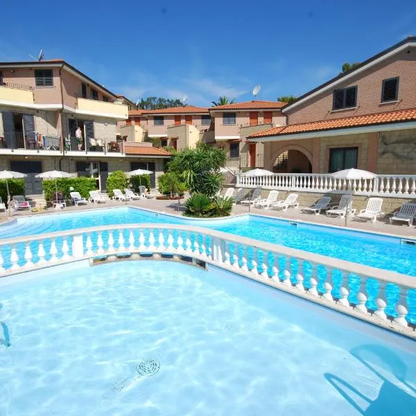 Residence Il Borgo, khách sạn ở Tortoreto Lido
