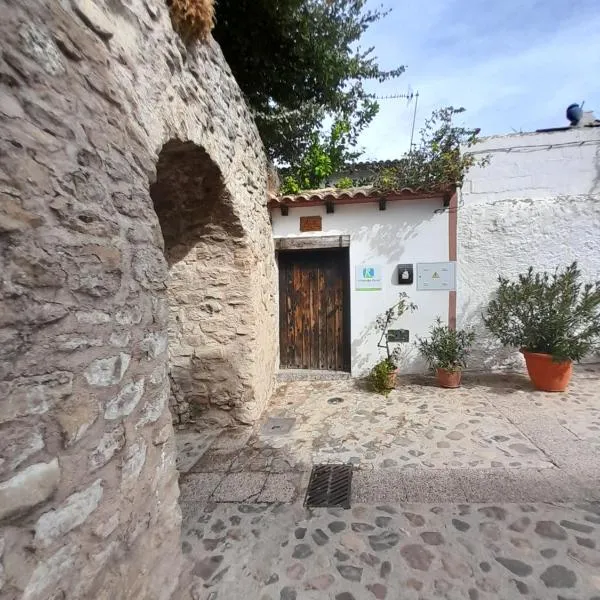 Casa Pozo de la Nieve, hotel a Iznatoraf