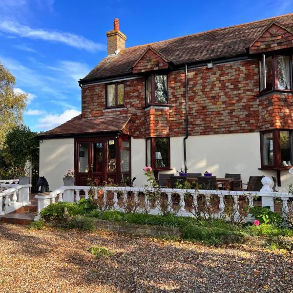 Reynolds Farm Guesthouse, hotel di Canterbury