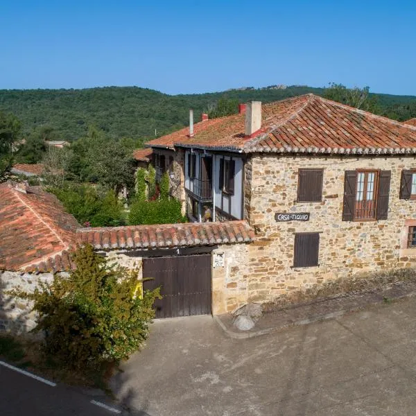 Casa Tiquio Montaña Palentina, hotel in Herreruela de Castillería