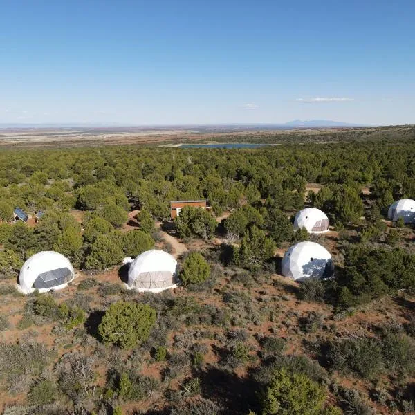 Blue Mountain Domes - The WOW Experience, hotel v destinaci Monticello