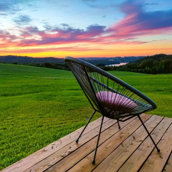 Jaśkowe Wzgórze domki na wynajem, balia, Szymbark DOMEK NR 1, hotel v destinaci Szymbark