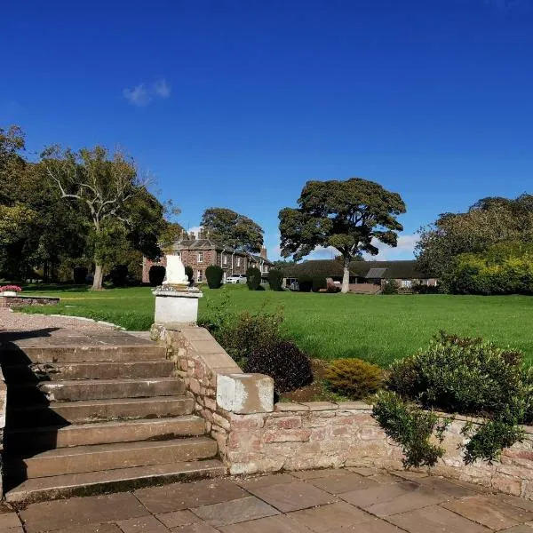 Lunan House, hotel in Edzell