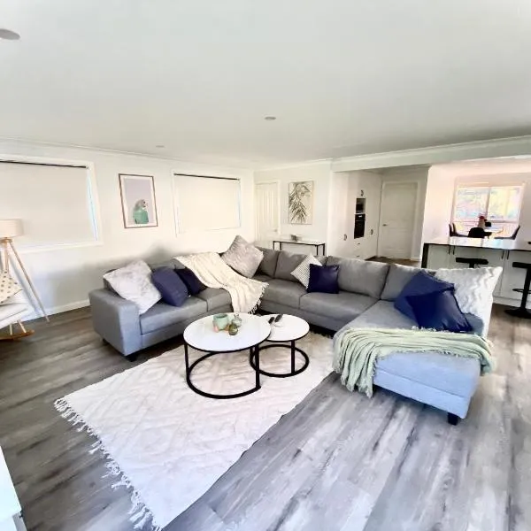 Relaxing 3 bedroom house with 2 bathrooms., hotel v destinaci Katoomba