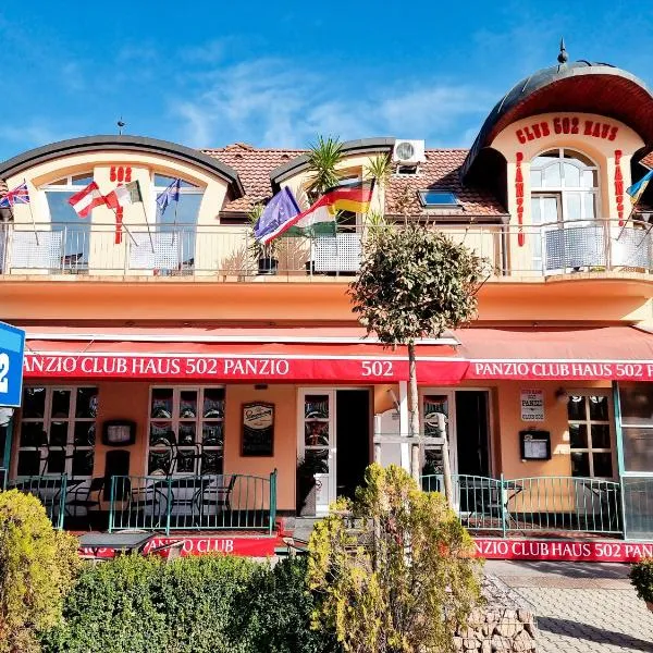 Club Haus 502 Kalocsa, hotel v destinaci Kalocsa