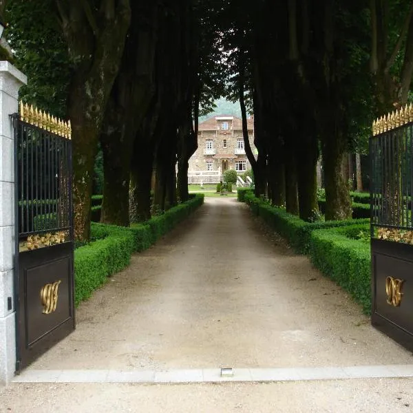 Demeure de Flore, hotel in Lacabarède