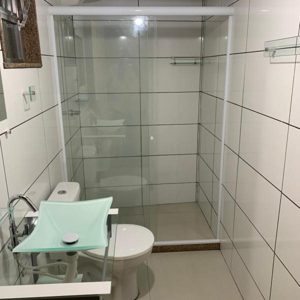 Casa espaçosa com Piscina próximo a Praia e lagoa - Foto 3