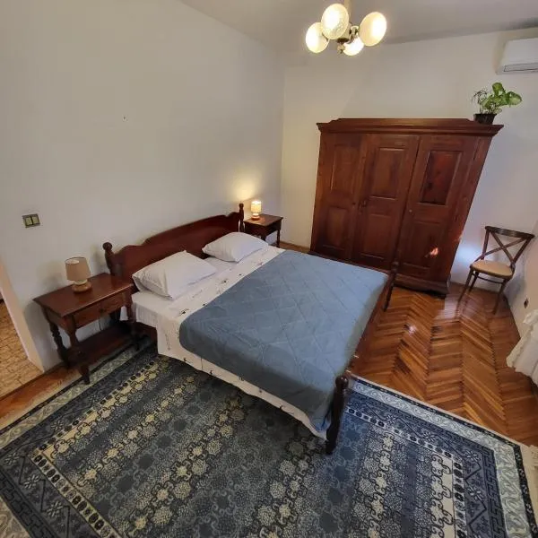 Studio apartman, отель в городе Мельине