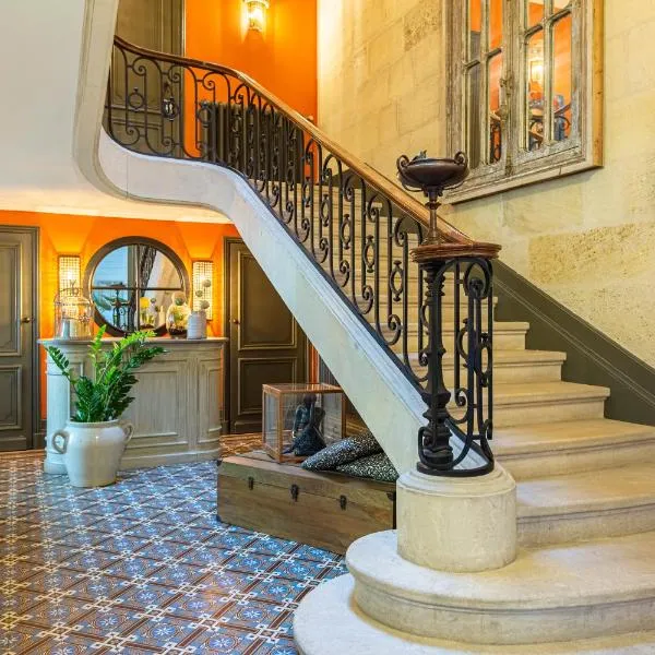 La Maison Mulatô, demeure privée d'hôtes, piscine & spa Libourne, Saint-Emilion、リブルヌのホテル