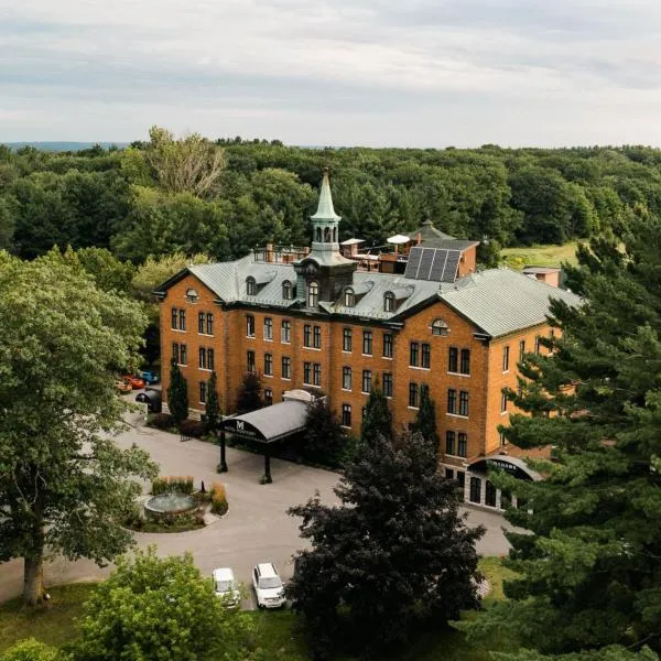 Hotel Montfort Nicolet, hotel in Pierreville