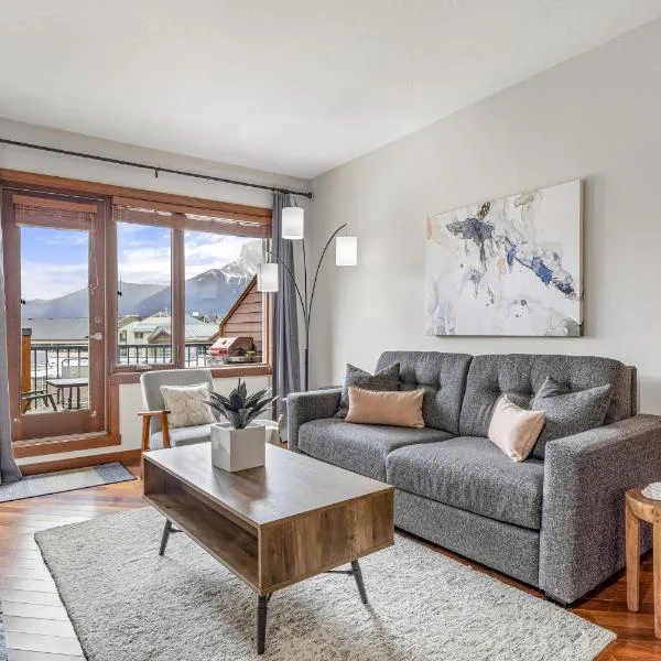 캔모어에 위치한 호텔 Alluring Mountain View Condo - Right In The Heart Of Downtown - managed by Little Sister Getaways