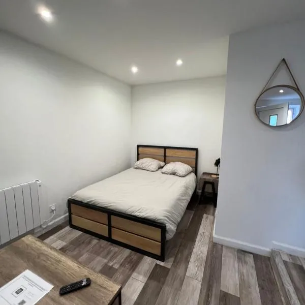 Blanzy에 위치한 호텔 Superbe appartement avec parking gratuit sur place