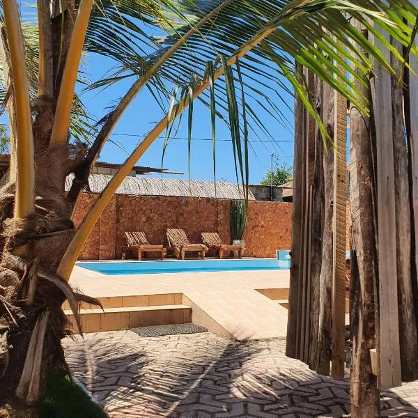 Triton Apartments, hotel in Pwani Mchangani