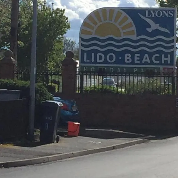 3 Bed Caravan Lido Beach, hotel v destinaci Prestatyn