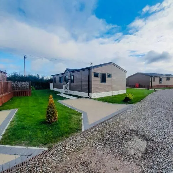 Darwin Lodge with Hot Tub, ξενοδοχείο σε Malton