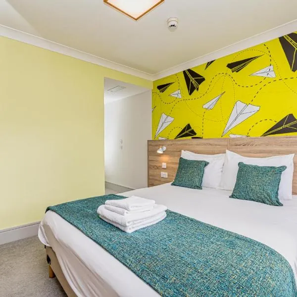 Forty Four Main Street, hotel v destinaci Swords