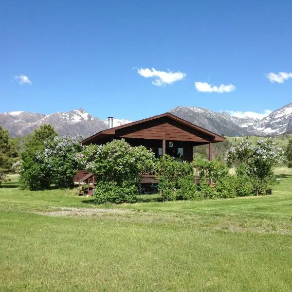 Pine Creek Cabin Livingston Montana, hotell i Flying Y Ranch Airport