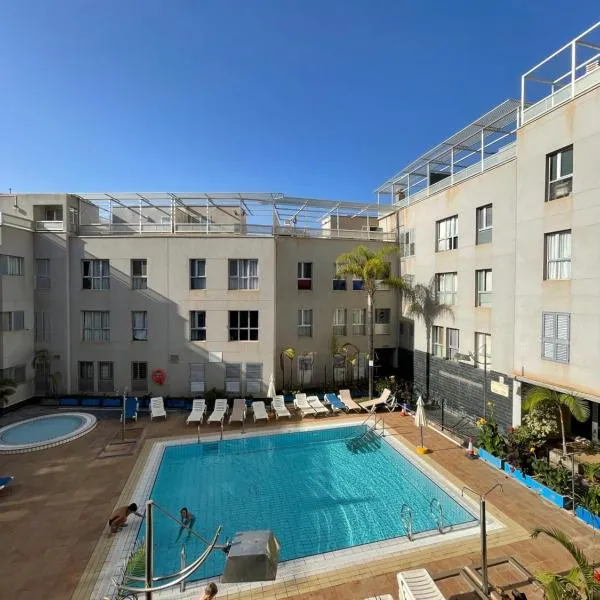 APARTAMENT SARDINA NEAR THE BEACH WITH POOL AND WIFI I, hotel v destinácii Gáldar