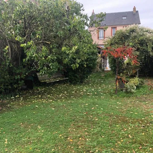 Villa l'INSOUCIANCE en Champagne, ξενοδοχείο σε Vincelles