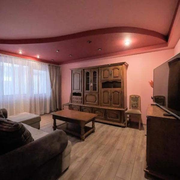 LUXURY Ultracentral, ξενοδοχείο σε Curtea de Argeş