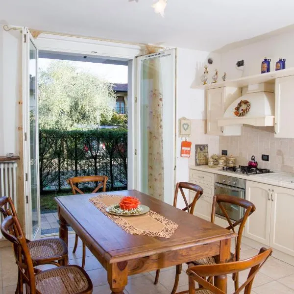 Appartamento con giardino e parcheggio privato, hotel in Bellagio