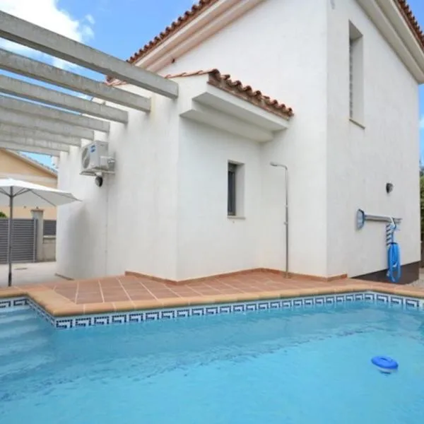 Villa Joan, khách sạn ở Riumar