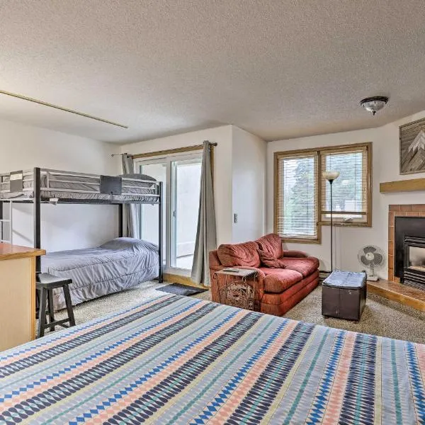Iron Horse Studio with Resort Amenities Walk to WP!, hotel in Winter Park