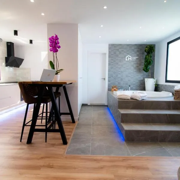 Laguna Home & Suites, hotel in La Laguna