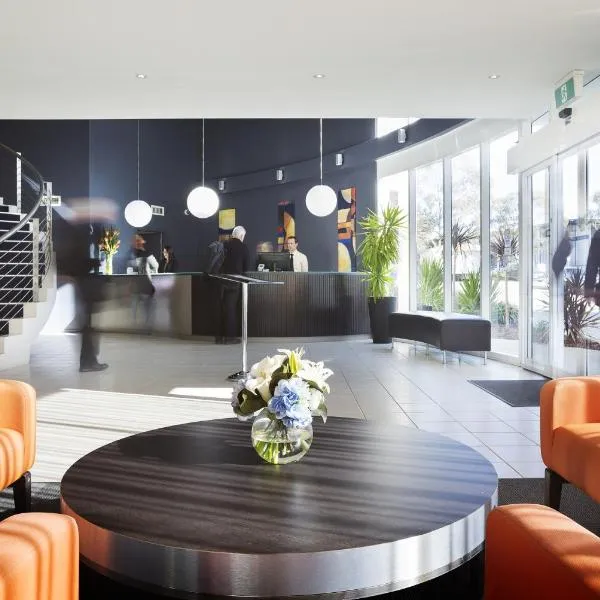 Ramada Encore by Wyndham Belconnen Canberra, hotel em Canberra
