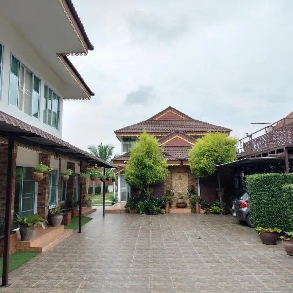 Tahnboon-ทานบุณ, hotel in Mae Wang