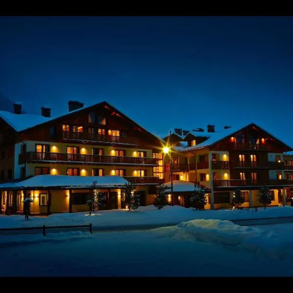 Appartamento Jardin des Alpes., хотел в Ла Туил