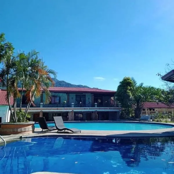La Vista Pansol Resort Complex by RedDoorz, hotel di Ulañgo