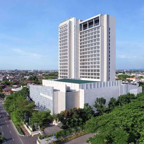 Grand Mercure Solo Baru, hotell i Sukoharjo