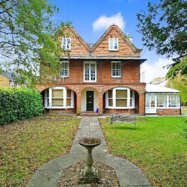 Flat 2, 158 Abingdon Road, hotell i Oxford