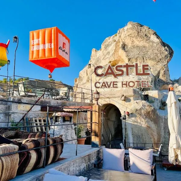 Castle Cave Hotel，位于格雷梅的酒店