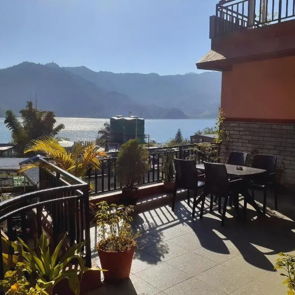 Golden Lake, hotel in Pokhara