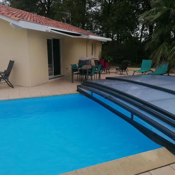 Gite T2 Tarnos avec piscine, hotel em Tarnos