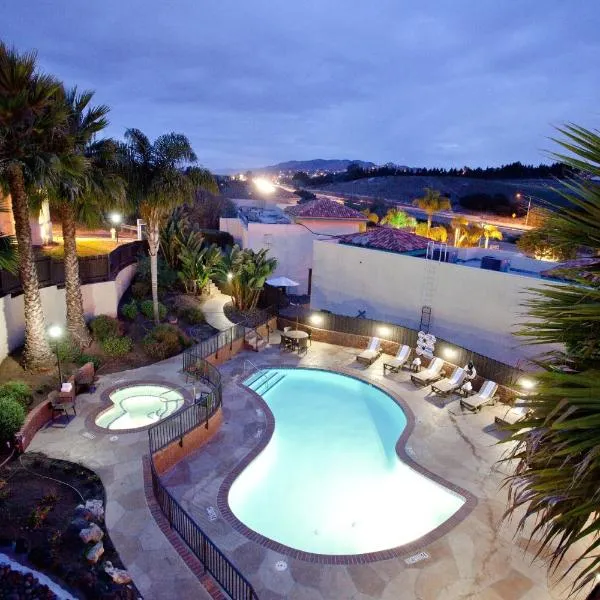 그로버 비치에 위치한 호텔 Holiday Inn Express Grover Beach-Pismo Beach Area, an IHG Hotel