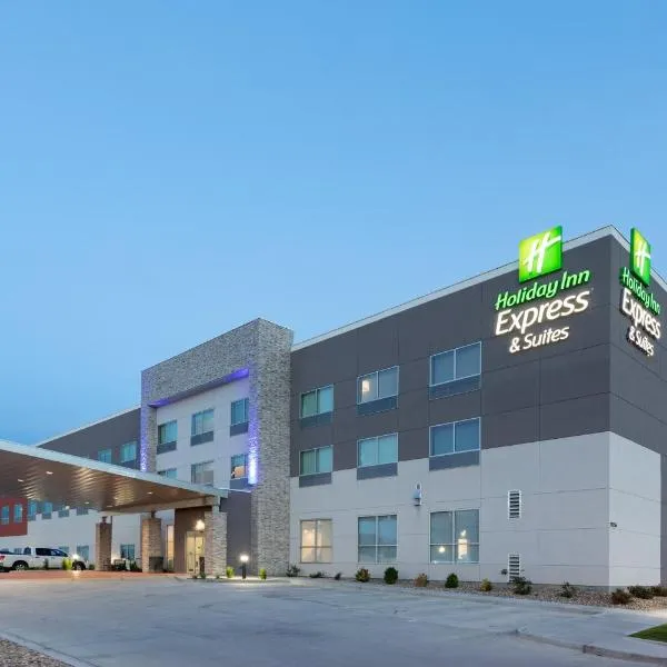 Holiday Inn Express & Suites - Firestone - Longmont , an IHG Hotel, hotel in Longmont