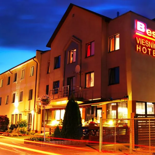 Hotel BEST with FREE PARKING, hotel en Riga