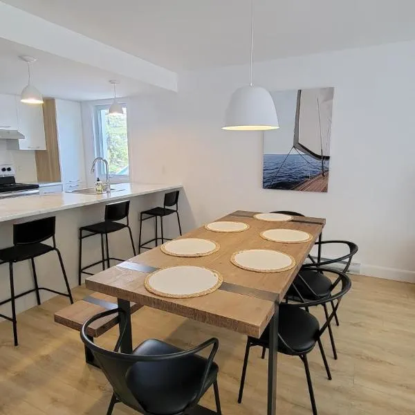 Spacieux 3 chambres à 5 minutes du Vieux- Quebec, hotel sa Quebec City