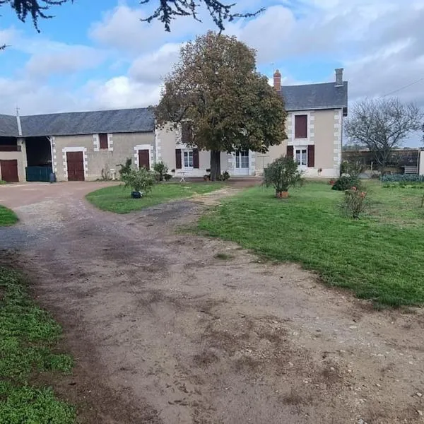 Ancienne ferme rénovée, hotel en Berthegon