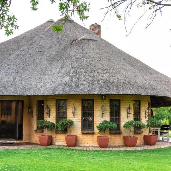 Hotel Nomad Belvedere Lodge, hotel in Midrand