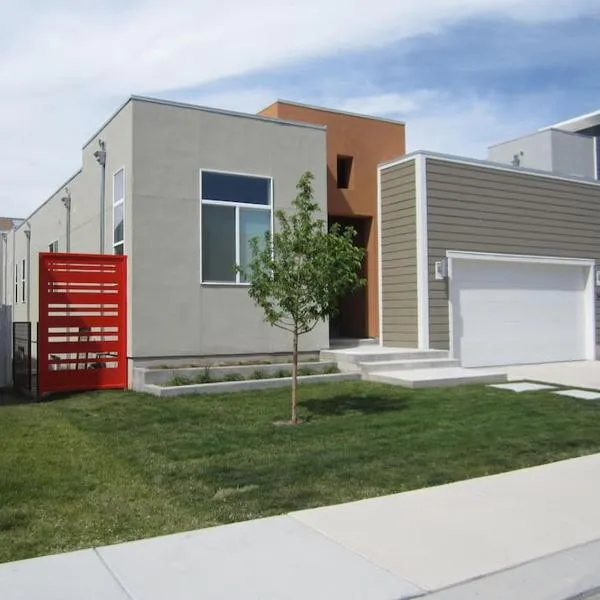Central location close to Downtown and Mountain Views, hotel v destinaci South Salt Lake