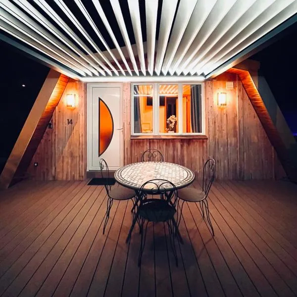 메타비프에 위치한 호텔 Au-Doux-Altic chalet romantique avec JACUZZI ET SAUNA